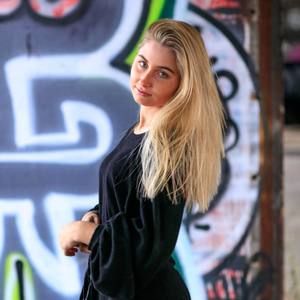 Meet your Posher, Lucy